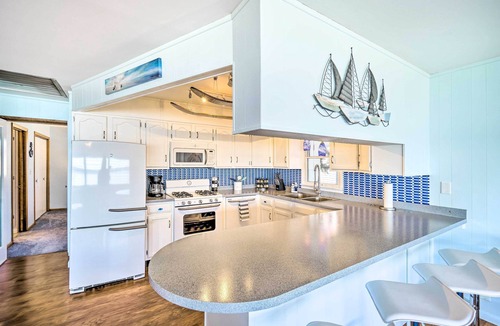 Buckeye Lake House | Lakefront Home w/Rooftop Deck, Grill, Games!