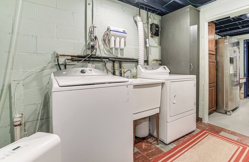 Paw Paw House | Lakefront Home w/Views, 7 Mi to Dtwn Paw Paw