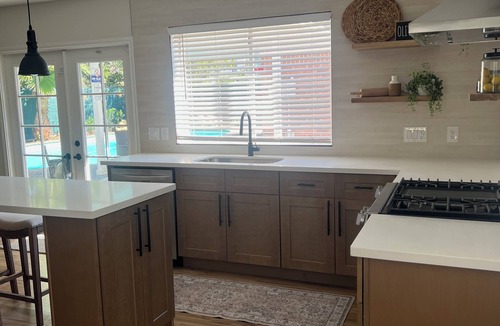 Missouri City House | Lakefront home with Pool & Hot Tub - Completed renovated - All new Interiors.