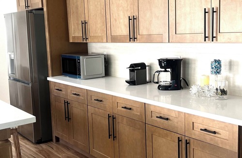 Missouri City House | Lakefront home with Pool & Hot Tub - Completed renovated - All new Interiors.