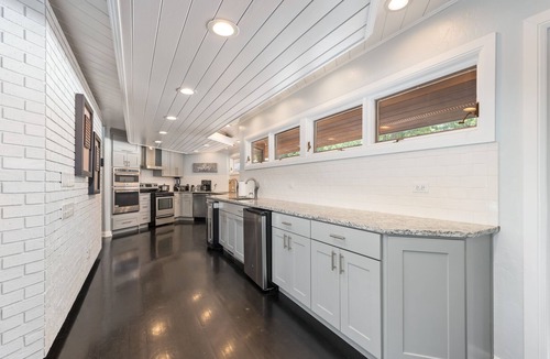 Grove House | Lakefront Home with Boat Slips, Free Pool Access and On-Site Boat Rental