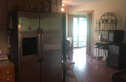 Henderson House | Lakefront home with easy access to Norfork Lake