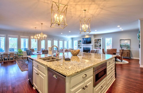 Hot Springs House | Lakefront home with private dock, 2 kitchens, 2 living areas, grill, pool table