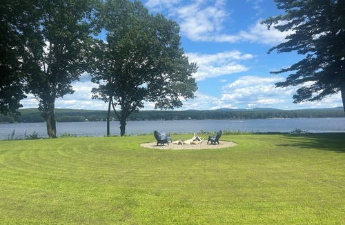 Mayfield House | Lakefront Home with 200' of lakefront in the backyard