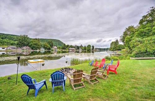 Homer House | Lakefront Homer Abode w/Patio & Backyard!