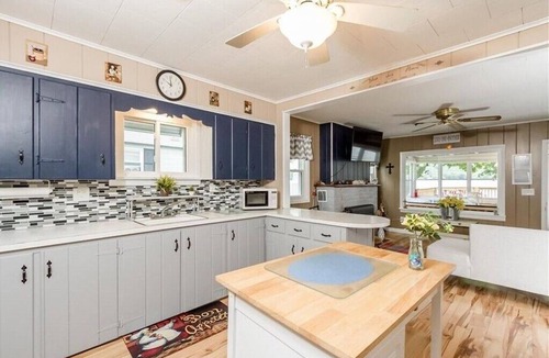 Honeoye Cottage | Lakefront Honeoye Cottage