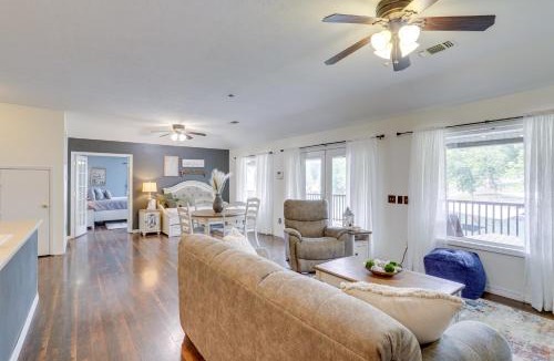 Horseshoe Bend House | Lakefront Horseshoe Bend Home with Boat Dock!