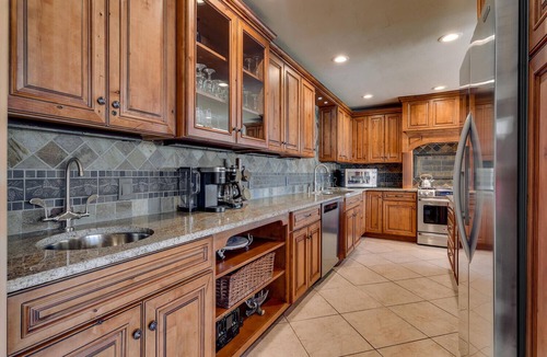 Tahoe Vista House | Lakefront | Hot Tub | Buoy | Walk to the Beach (Steeple)