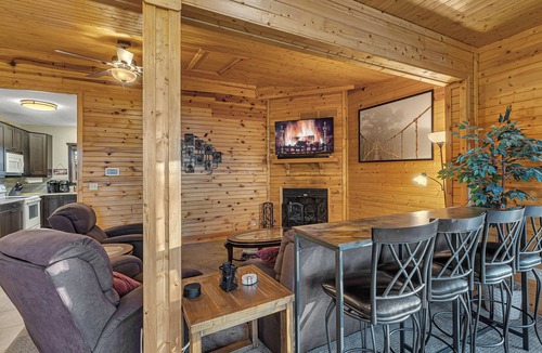 Sauk Centre House | Lakefront Hot Tub - Cabin w/Views, Fire Pit, Dock, Kayaks & Pontoon!