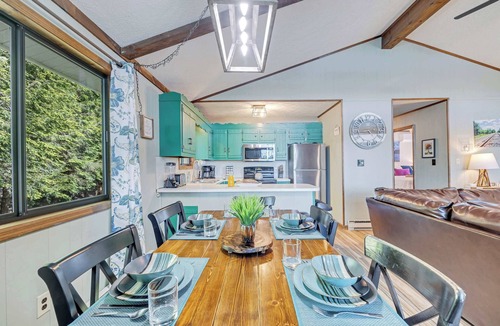 Gouldsboro House | Lakefront, Hot Tub, Dog Friendly, Resort Amenities