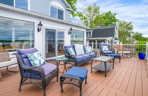 Seneca Falls House | Lakefront | Hot Tub | 10 Guest | Dock + Kayaks