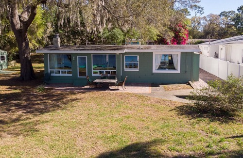 Casselberry House | Lakefront House | Kayak | Fish | Grill