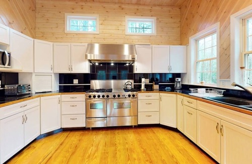 Nobleboro House | Lakefront house on Damariscotta Lake, perfect getaway