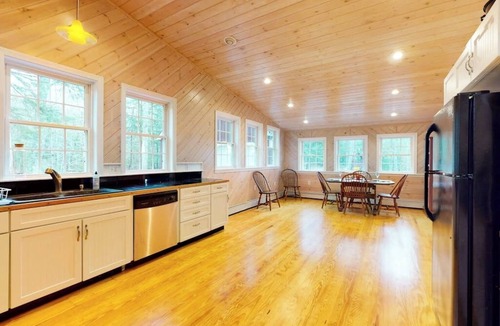 Nobleboro House | Lakefront house on Damariscotta Lake, perfect getaway