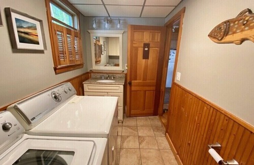 Vassalboro House | Lakefront House on Webber Pond