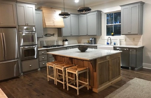 Guntersville House | LAKEFRONT HOUSE, PLENTY OF PARKING