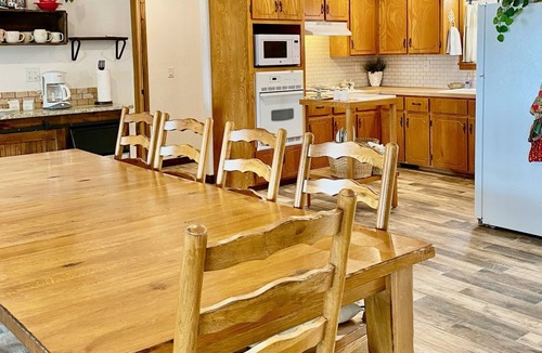 Afton House | Lakefront House, Sleeps 20, Private Dock, Great Fishing, Near Tulsa