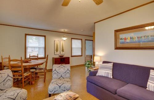 Cross Hill House | Lakefront House w/Boat Ramp, Dock & Sunset Views!