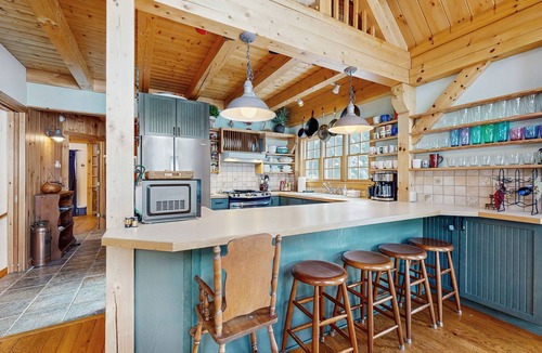 Ludlow House | Lakefront house w/mountain views, waterfront, gameroom, gym, a/c, w/d