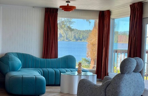 Dunes City House | Lakefront House w/Panoramic Views, Balcony & Dock