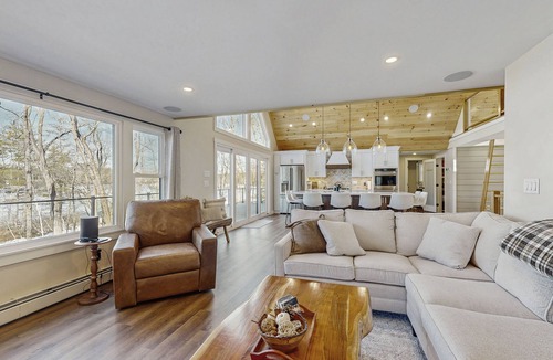 Gray House | Lakefront house with private beach, firepit, dock, 4 kayaks, grill & hot tub