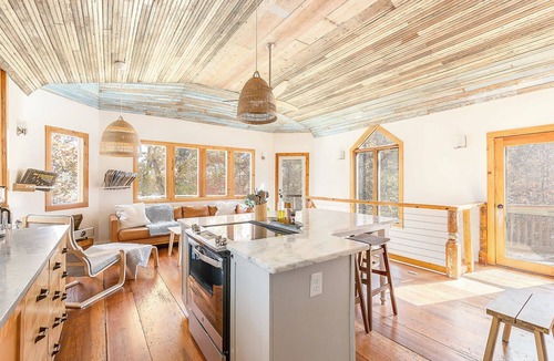Hurdle Mills House | Lakefront Hygge: Dock|Marine Hammock|Screen Porch