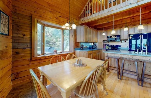 North Hero House | Lakefront Island Escape with Private Beach