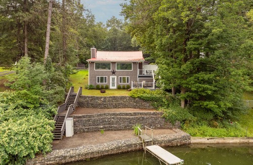 Maryland House | Lakefront, Kayaks, Firepit, great baseball stay!