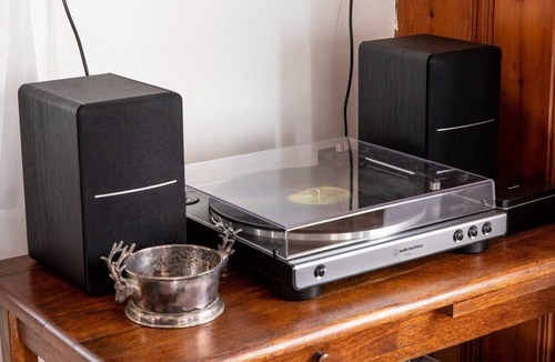 Coventry Lake House | Lakefront - King - W&D - Fire Pit - Kayaks - SUPs