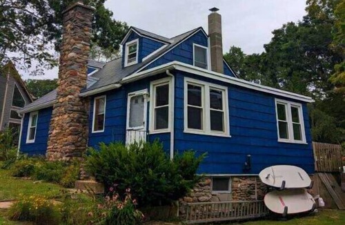 Coventry Lake Cabin | Lakefront - King - W&D - PetsOK - Kayaks - SUPs