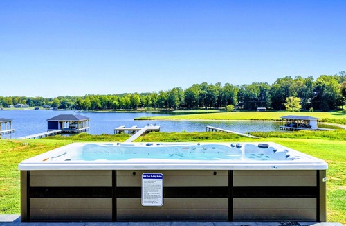 Mineral House | Lakefront Lake Anna, Dock, & Swim Spa