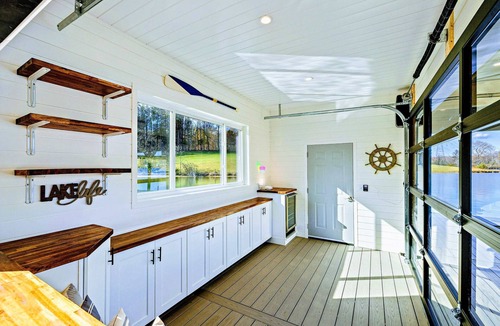 Mineral House | Lakefront Lake Anna, Pool, Beach, Dock