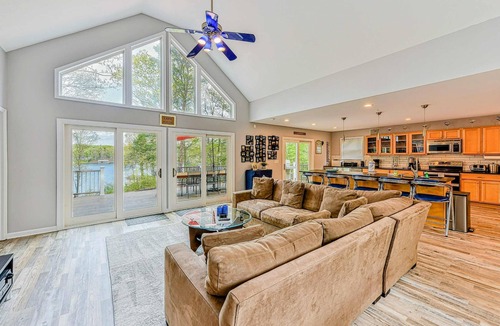 Mineral House | Lakefront Lake Anna Views, Boat Dock, Firepit, Dec