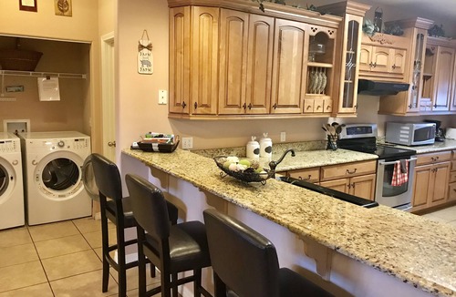 Indian Point Condo | LAKEFRONT, LAKE VIEW CONDO WITH A BOAT SLIP BY HUNTER'S FRIEND RESORT