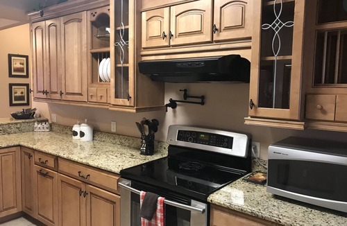 Indian Point Condo | LAKEFRONT, LAKE VIEW CONDO WITH A BOAT SLIP BY HUNTER'S FRIEND RESORT