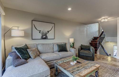 Horseshoe Bay House | Lakefront LBJ Escape - Boat Slip & Sleeps 8