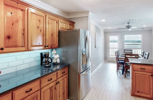 Onalaska House | Lakefront Life | House in Onalaska with fireplace, balcony, central AC, & W/D