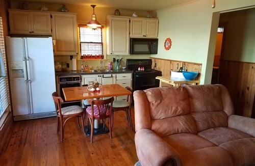 Wagoner House | LakeFront Living! Minutes from Tulsa!