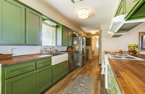 West Livingston House | Lakefront Livingston Vacation Rental w/Boat Dock!