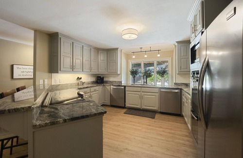 Gainesville House | Lakefront Lodge with Dock - 7 Private Sleeping Areas and Huge Treehouse Deck