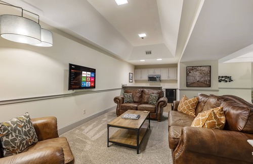 Gainesville House | Lakefront Lodge with Dock - 7 Private Sleeping Areas and Huge Treehouse Deck