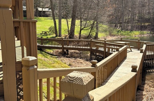 Rabun Gap House | Lakefront Lodge with Loft Bedroom, Sleeper Sofa, One Bath