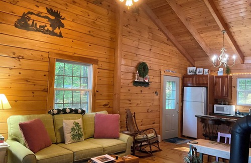 Weeks Mills Cabin | Lakefront Log Cabin