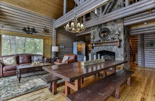 Ellijay House | Lakefront Log Elegance: True Cabin with Hot Tub and Sauna Amidst Mountain Views