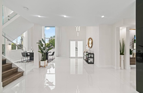 Ludlam House | Lakefront Lux Villa w/Games, Spa, BBQ, Pool & Fun