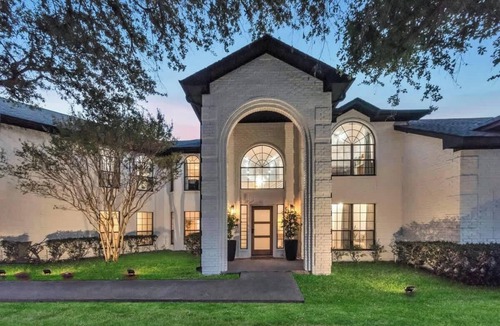 Rowlett Villa | Lakefront Luxe 6BR/4.5B Home with Pool & Hot Tub