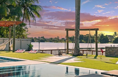 Miami Gardens House | Lakefront Luxe Near Hard Rock Stadium Pool & BBQ