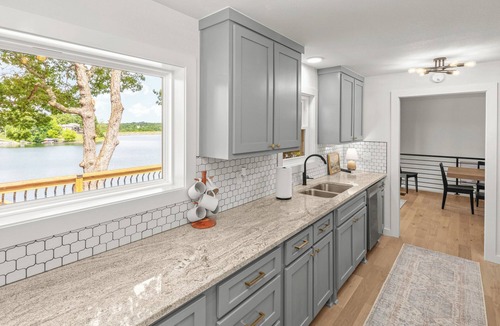 Bella Vista House | Lakefront, luxury beds, hot tub, fire pit, game room, private dock, kayaks