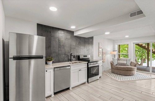 Bella Vista House | Lakefront, luxury beds, hot tub, fire pit, game room, private dock, kayaks