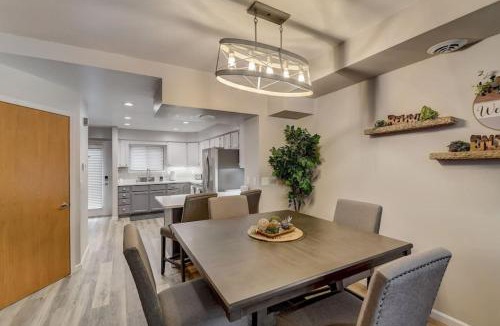 Lake Delton House | Lakefront Luxury for Families or Couples